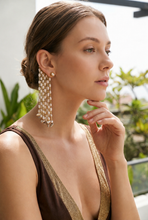 Load image into Gallery viewer, Crystaldust Playa EarCuff