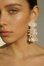 Load image into Gallery viewer, CrystalDust The Florecita Playera
