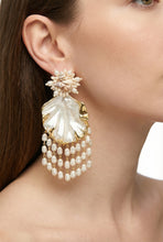 Load image into Gallery viewer, CrystalDust Majestic Shells
